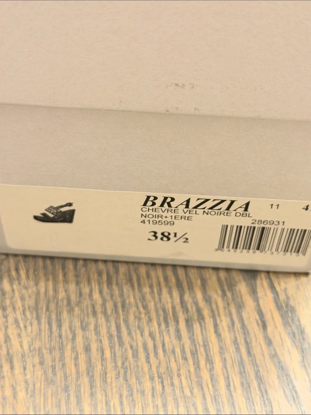Robert clergerie black brazzia wedge 38.5/7.5